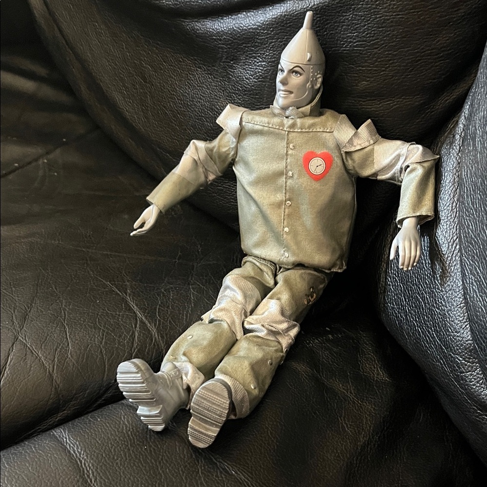 Wizard of Oz Tin Man Figure with ❤️